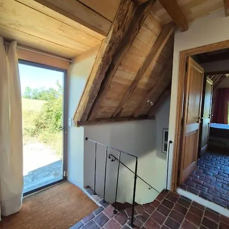 Domaine La Saule Le Beau Voyage Casa de Férias *