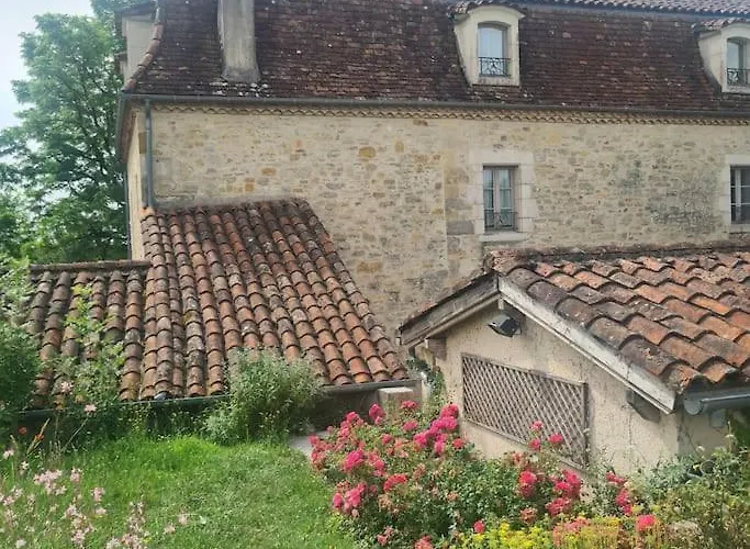 Semesterbostad Domaine La Saule Le Beau Voyage Fons (Lot)